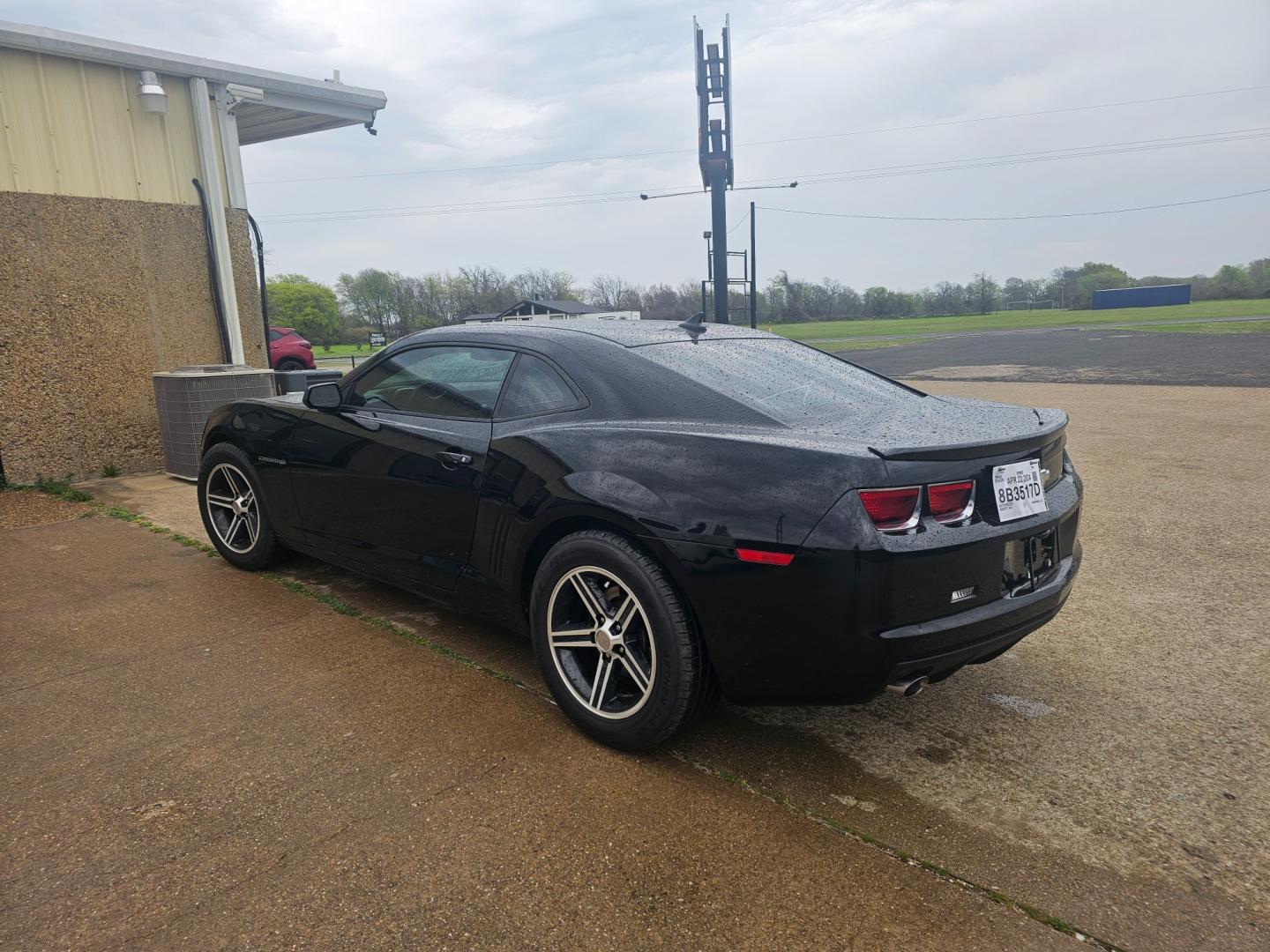 2013 BLACK Chevrolet Camaro LS Coupe (2G1FE1E31D9) with an 3.6L V6 DOHC 24V FFV engine, 6-Speed Manual transmission, located at 533 S Seven Points BLVD, Seven Points, TX, 75143, (430) 255-4030, 32.313999, -96.209351 - Photo#3